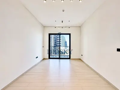 Luxury Apartment | Near to Mall | Ready to Move