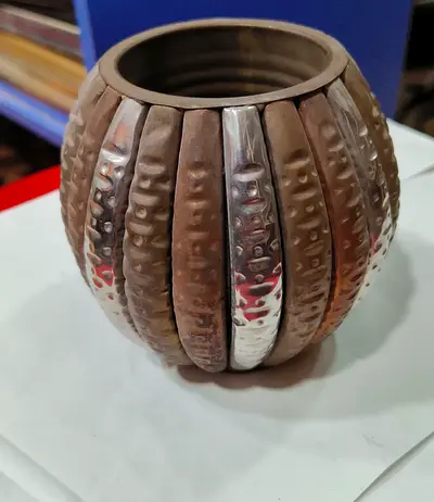 Decorative round vessel 10cm height