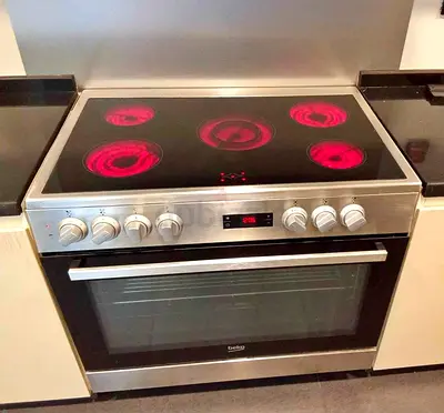 Beko Latest Model 5-Burner Electric Ceramic Cooking Range 90x60 CM
