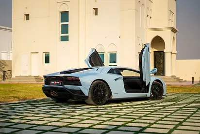 2018 Lamborghini AVENTADOR — миниатюра 8