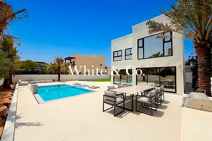 4 BEDROOM | UPGRADED | VACANT ON TRANSFER