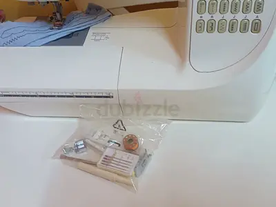 Electric Sewing Machine with Multiple Stitch Options