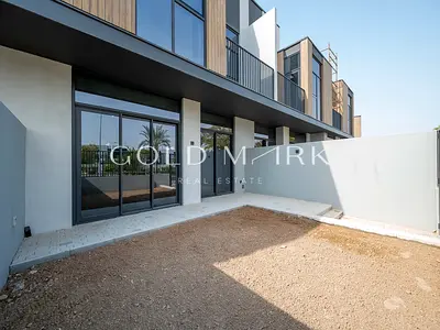 Park Facing I High ROI | Rented