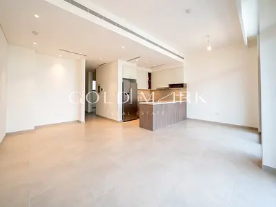 Park Facing I High ROI | Rented