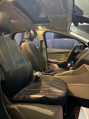2015 FORD FOCUS photo 5