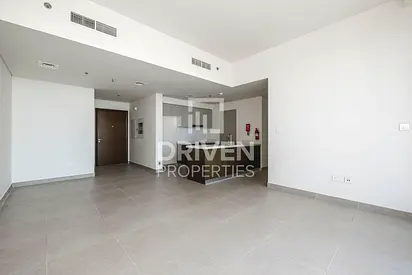 Furnished Apt | Vacant | Downtown Living