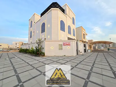 فيلا فاخرة بواجهات حجرية وتشطيبات استثنائية | مطابخ وخزائن ألمانية | تكييف مركزي | السعر شامل التسجيل والمرافق