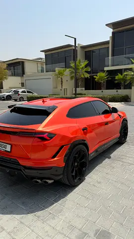 2023 Lamborghini URUS — миниатюра 5