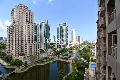 Vacant | Golf course + canal view | Large layout