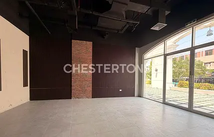 Fitted | Great Location | Near Miracle Garden