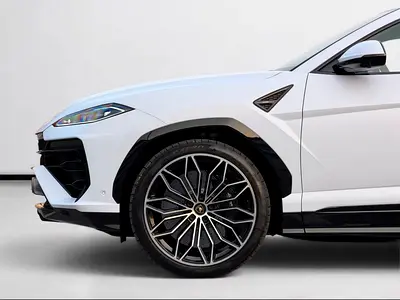 2025 Lamborghini URUS 照片 8