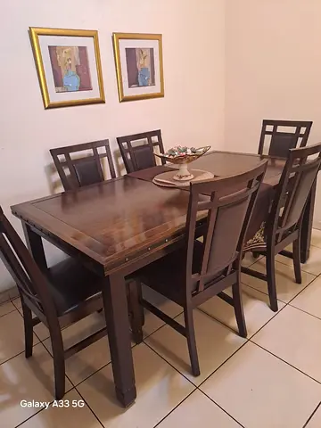 Dining table for sale