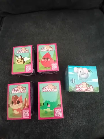 Set of 5 Mini Surprise Adopt Me! Figures in Boxes - New