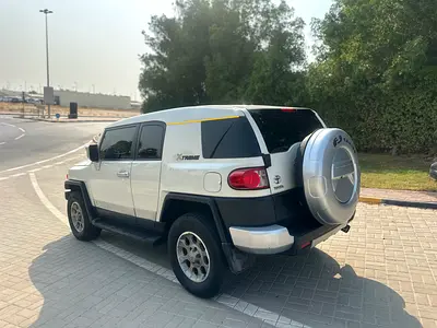 صورة 17 لـ 2011 Toyota FJ CRUISER