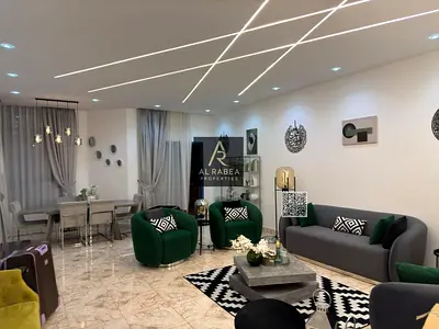 للبيع بسعر مميز شقه 3 غرف وبلكون و3 حمام وغرفه خادمه وستور فقط 670 ألف مساحه 2400 قدم مع امكانيه البيع بالفرش علي سعر 700 ألف