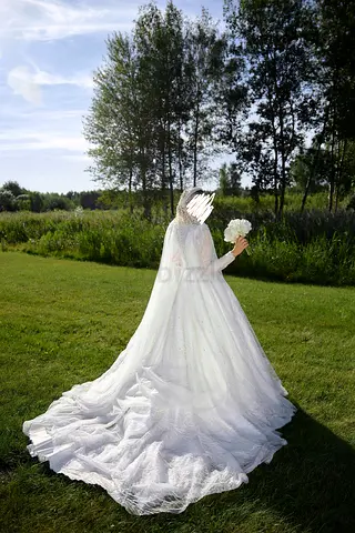 Princess style elegant wedding dress (the price can be negotiated)
