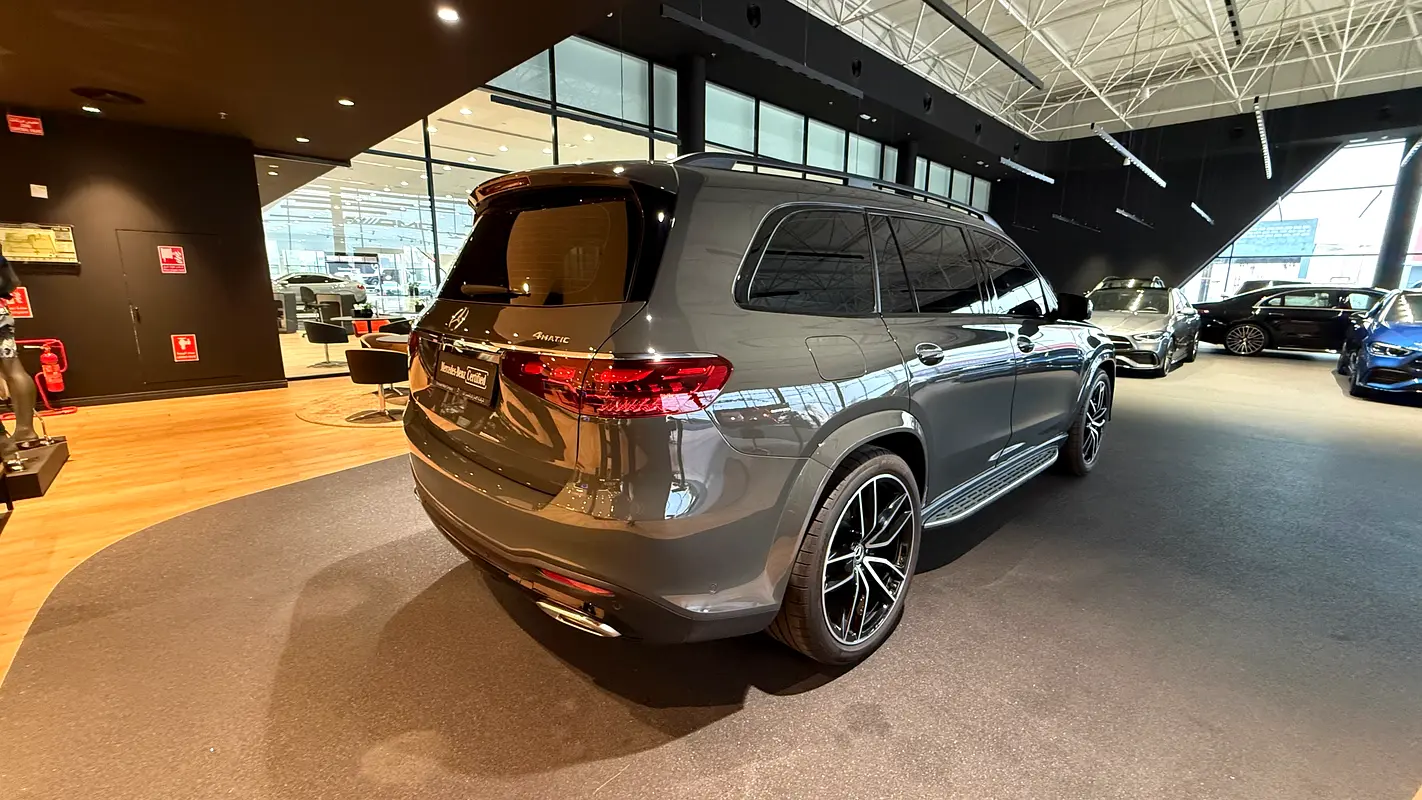 Mercedes-Benz GLS-Class 2025