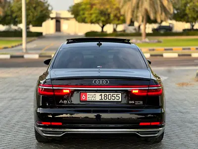 2018 AUDI A8 photo 2