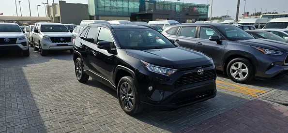 Toyota RAV4 XLE 2021 - American Specs - Excellent Condition