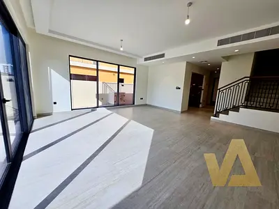 Back to Back | Corner Unit | Pay in 6 cheques