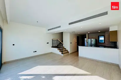 Luxury 4BHK L Private Garden | Single Row