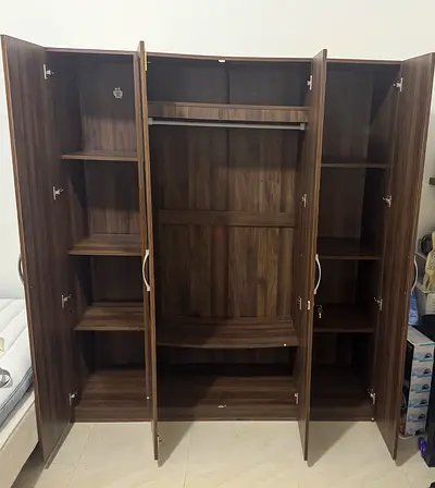 4-Door Dark Wood Wardrobe with Shelves and Hanging Rail