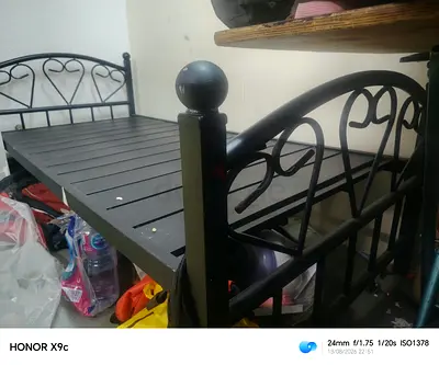 Single Bed_metal