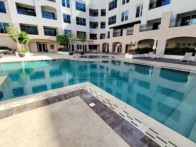 Pool View | Chiller Free | Well Maintained