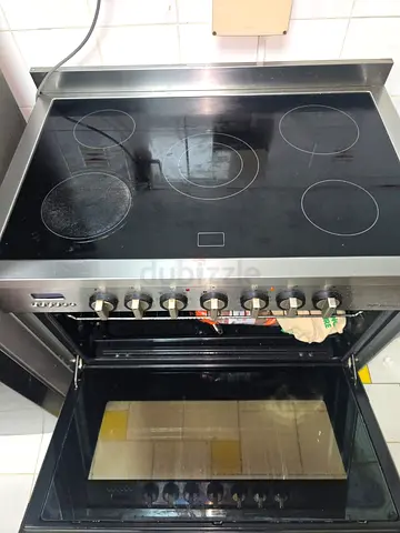 Bompani electric cooker corniche