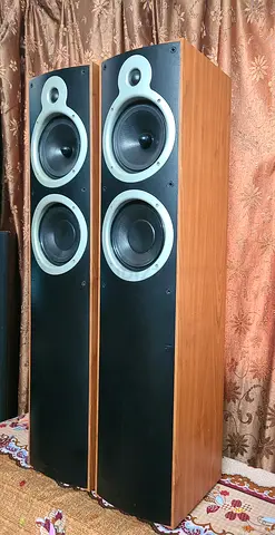 Wharfedale England tower speakers pair 150 watts