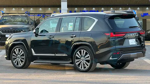 صورة 4 لـ 2026 Lexus LX-SERIES