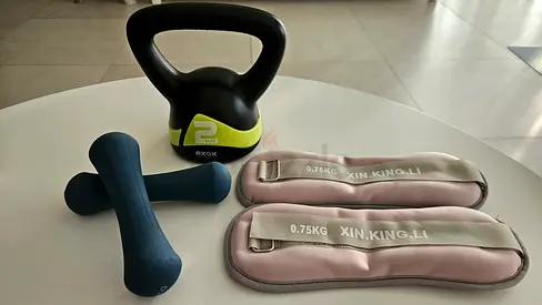 Kettlebell, pair of dumbbells and 0.75kg ankle/wrist weights - light home set