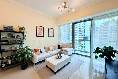 Luxury Furnished | Next to Tram | Chiller Included
