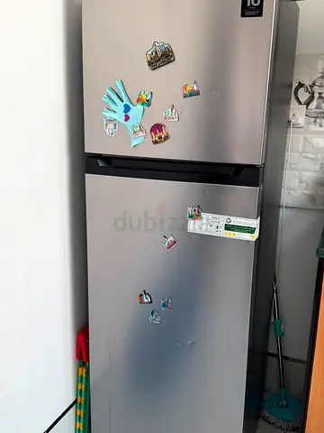 Hitachi Silver Top Freezer Refrigerator - Good Working Condition