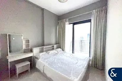 Corner Unit | Mid Floor | Move-In 18 Aug