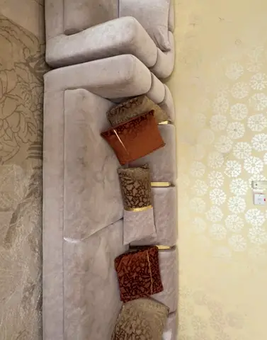 كنبات اثنين كبار واثنين صغار