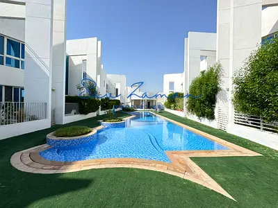 4BR+MAIDS PRIVATE GARDEN SHARED POOL GYM COMPOUND VILLA