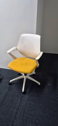 Office chair on wheels adjustable (white/yellow/gold)