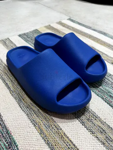 Adidas Yeezy Slides Azure Blue