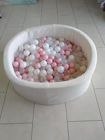 Soft Round Velour Baby Ball Pit with Pink & White Balls