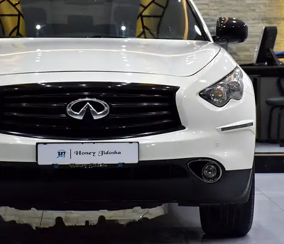 صورة 4 لـ 2016 Infiniti QX70
