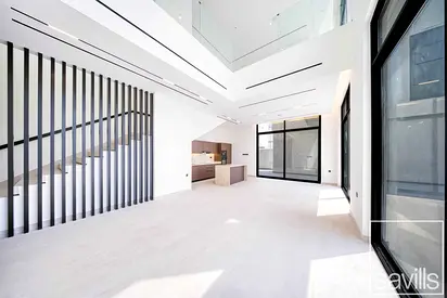 Brand New | Private Pool & Garden | Elevator