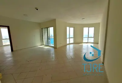 PRIME LOCATION | FULL LAKE VIEW | AFFORDABLE | WITH PARKING