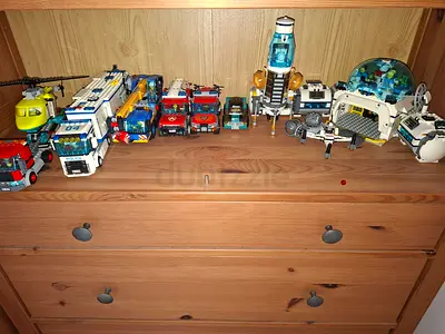 8 lego sets for sale collectors item