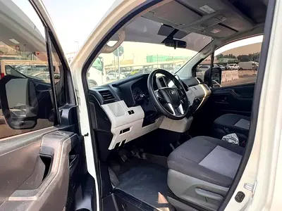 2022 Toyota HIACE 照片 7
