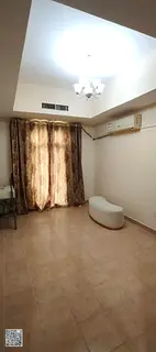 Uptown villa for annual rent in Al Zahia, 4 bedrooms, living room, 5 bathrooms, spacious, fully furn