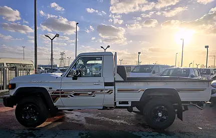 صورة 5 لـ 2025 Toyota LAND CRUISER 70 SERIES