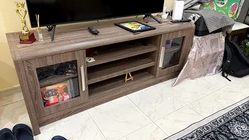 Wood-effect TV Unit / Entertainment Cabinet - Good Condition