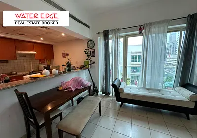 Spacious 1BR | Bright Living | Balcony