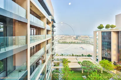 √ High Level Unit Facing the Garden | 2 Payments √